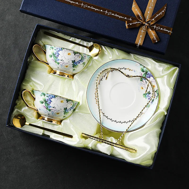 Exquisite Bone China Coffee Cup and Dish Set, Birthday Gift for New Couples, High-end Practical Gift Box Set